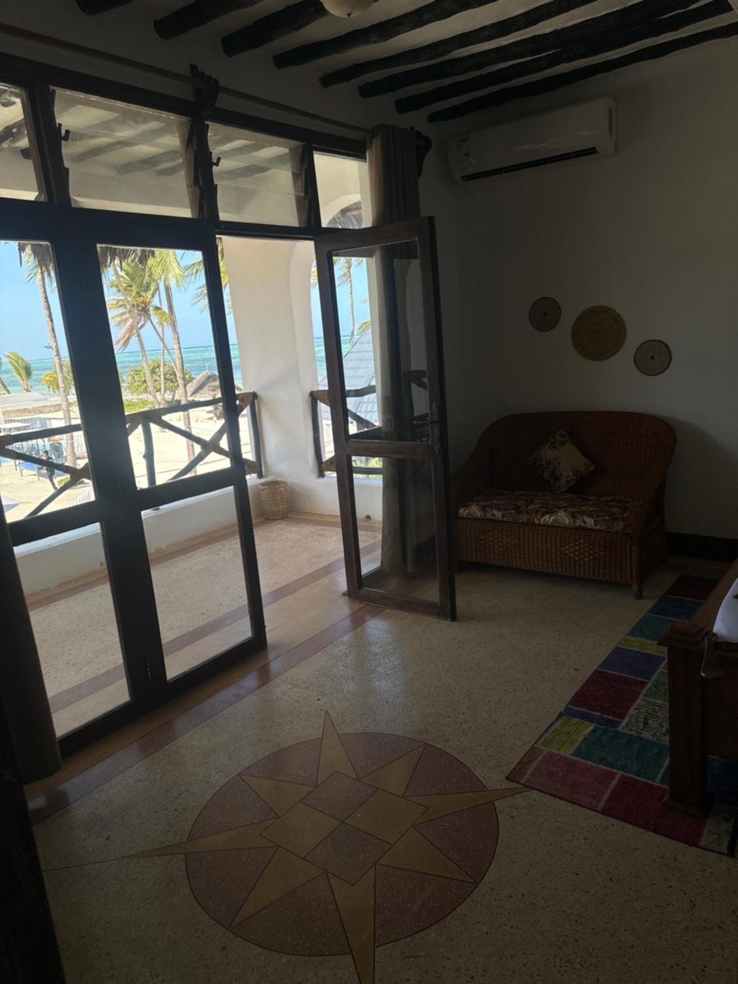 Zanzinite Beach Spa Hotel Zanzibar Exteriör bild