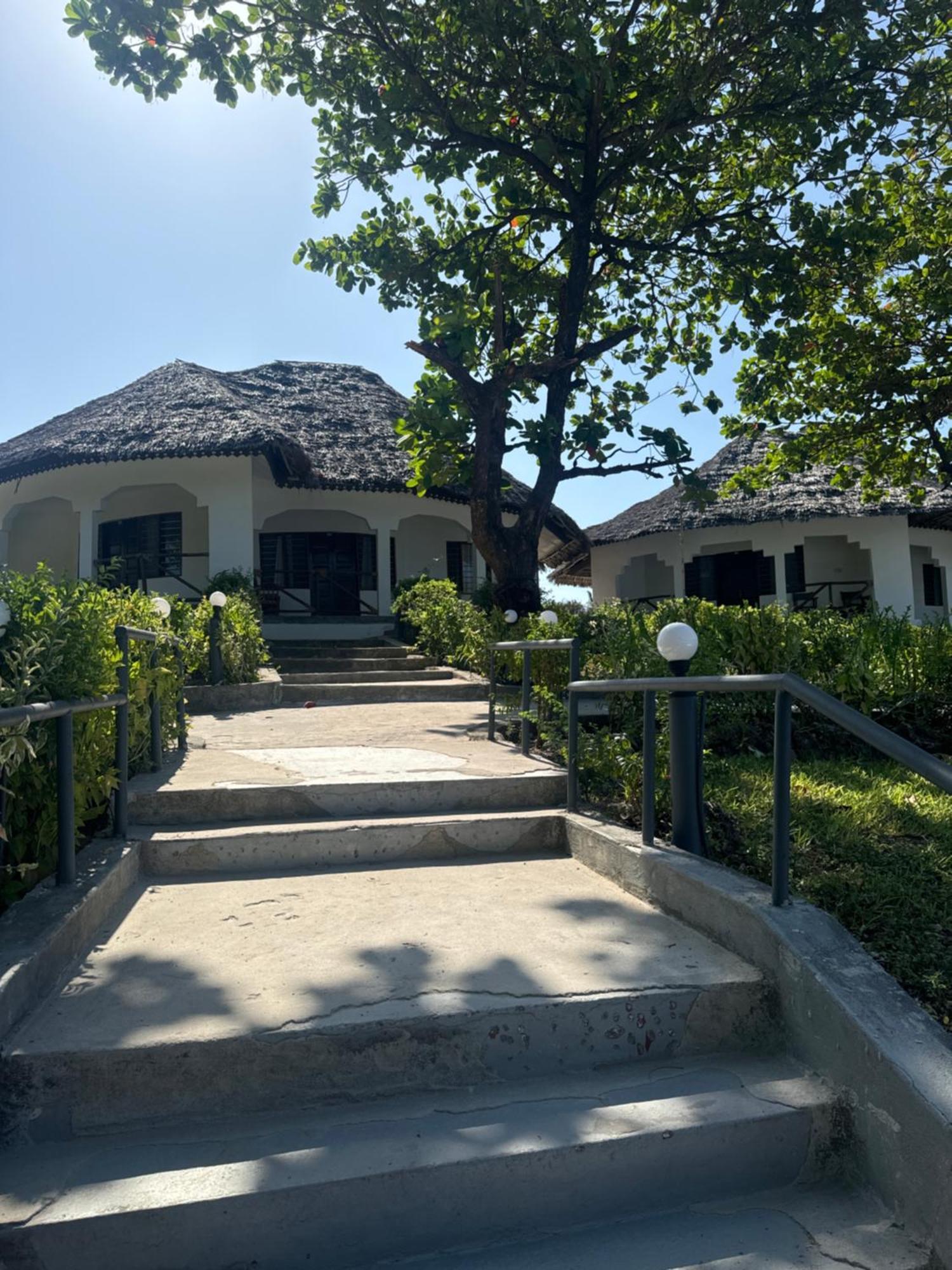 Zanzinite Beach Spa Hotel Zanzibar Exteriör bild