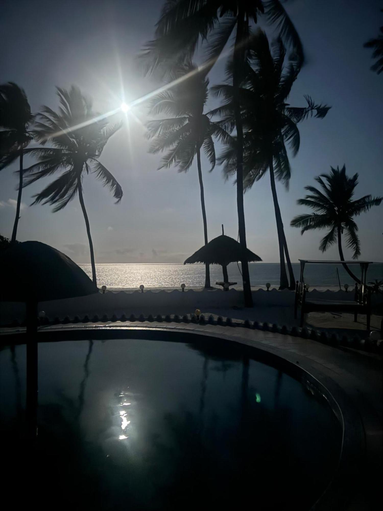 Zanzinite Beach Spa Hotel Zanzibar Exteriör bild